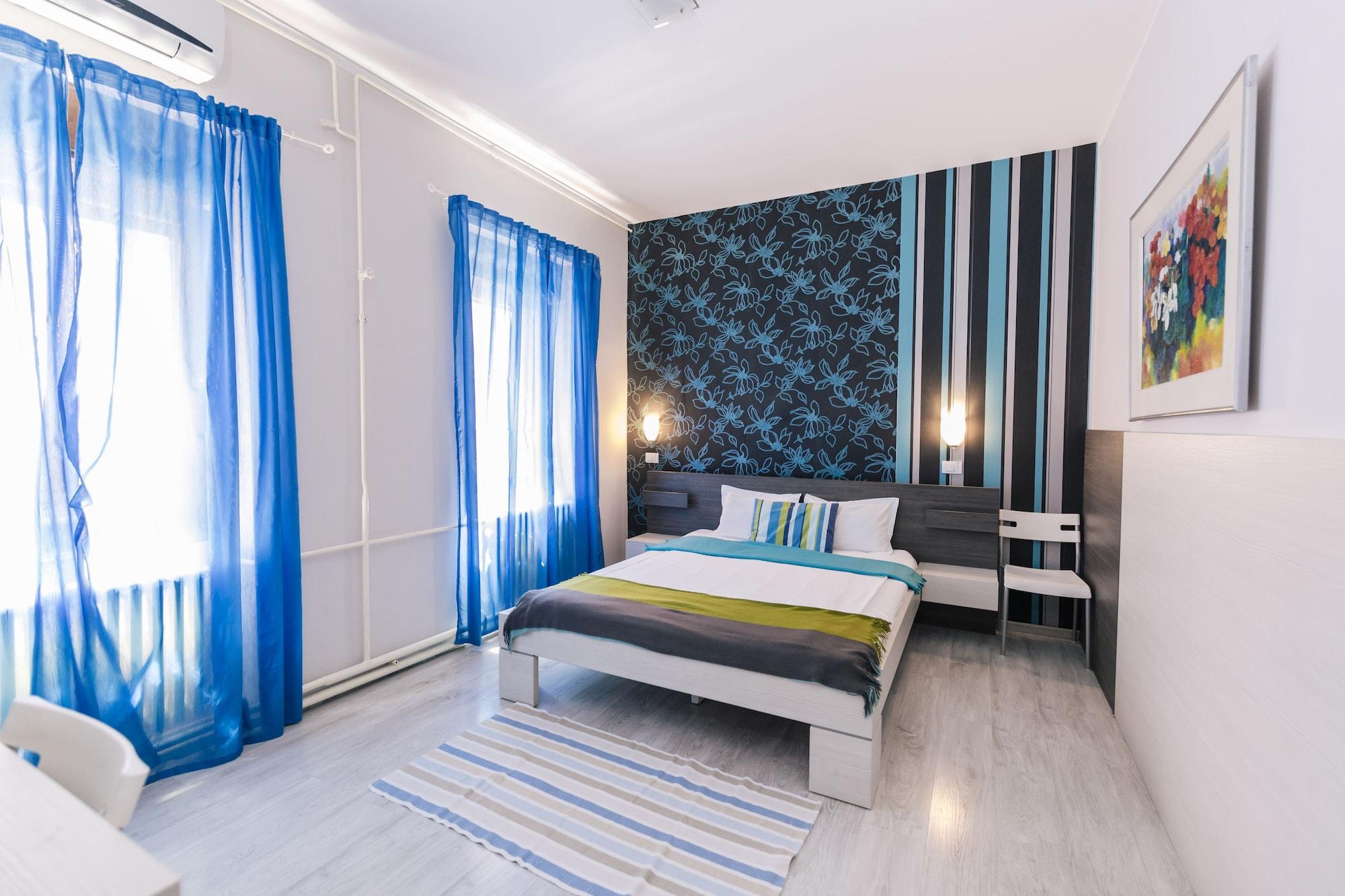Veliki Garni Hotel Нови-Сад Экстерьер фото