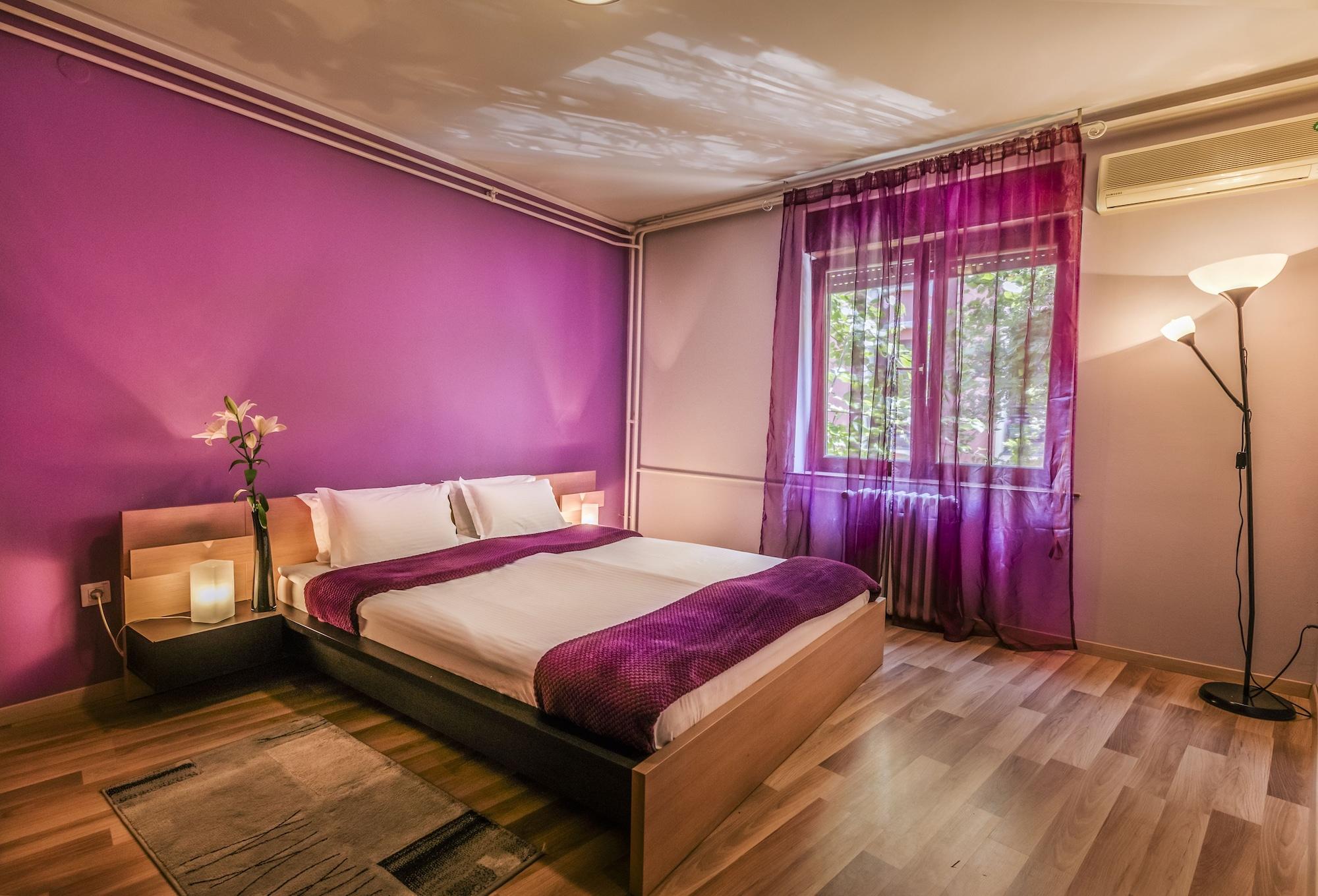 Veliki Garni Hotel Нови-Сад Экстерьер фото